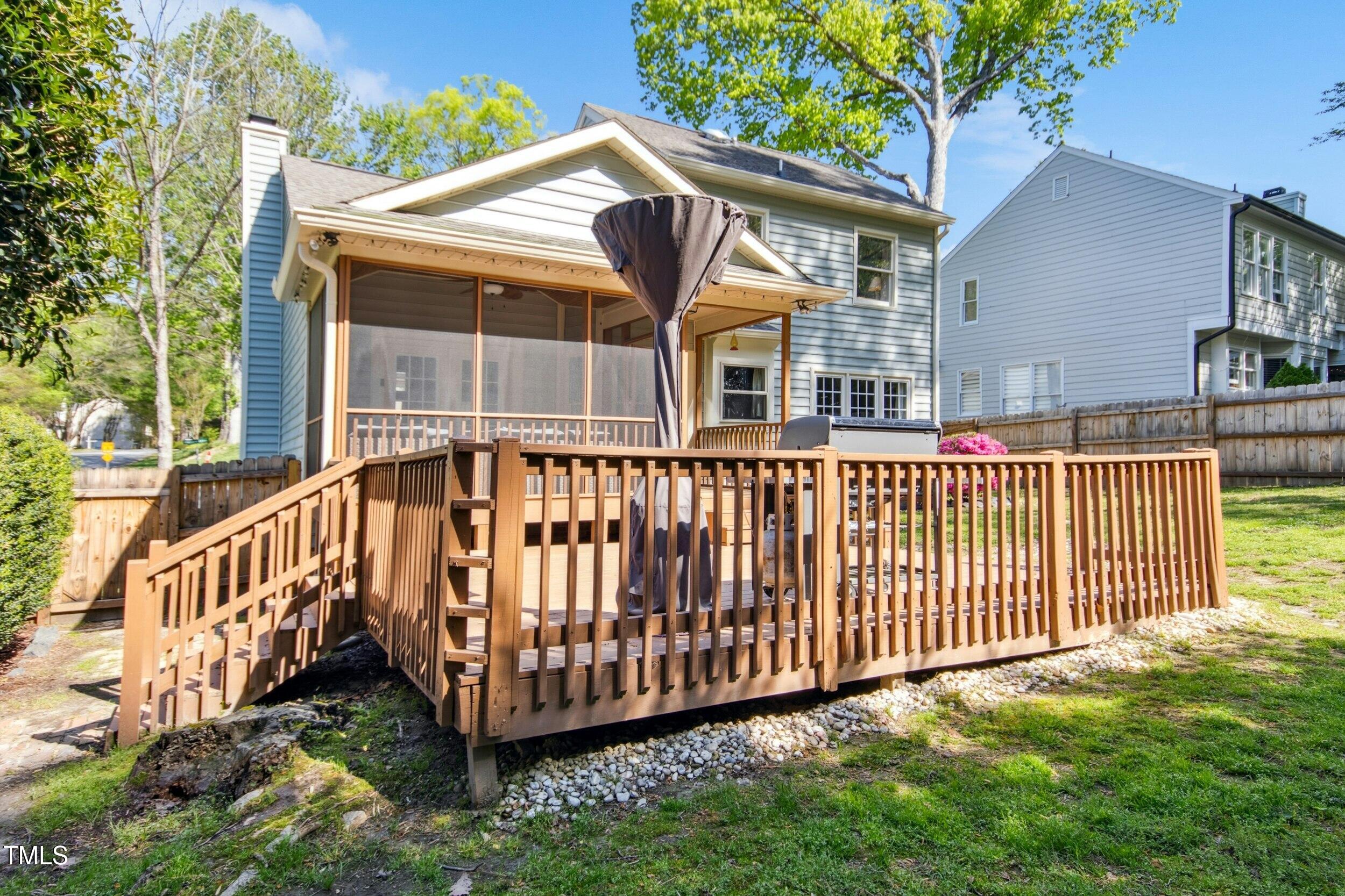 1433 Deltona Drive