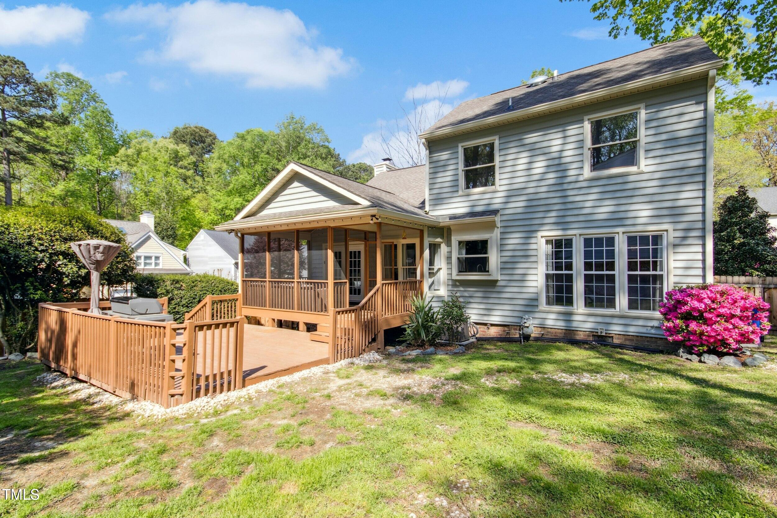 1433 Deltona Drive