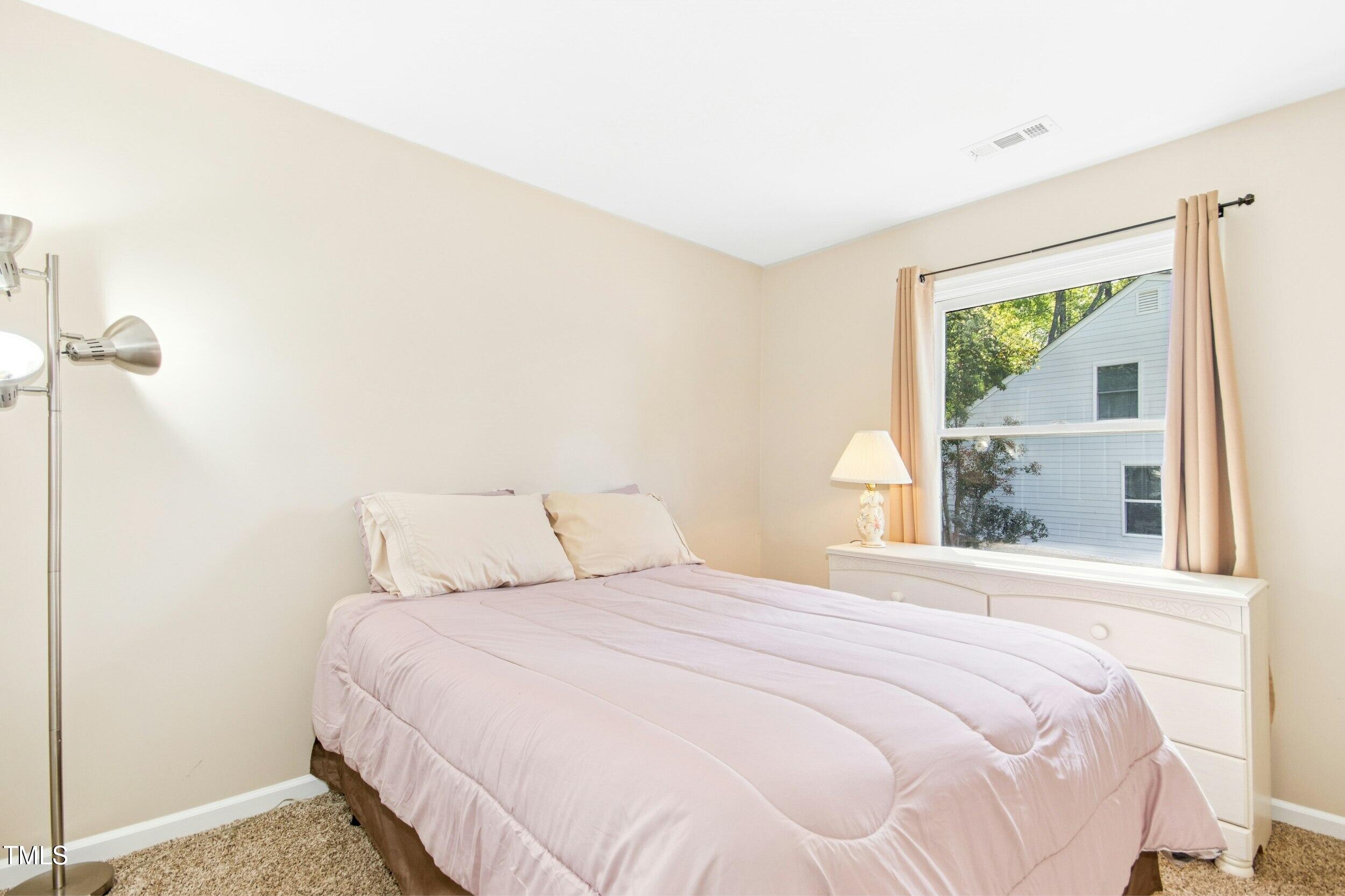 1433 Deltona Drive