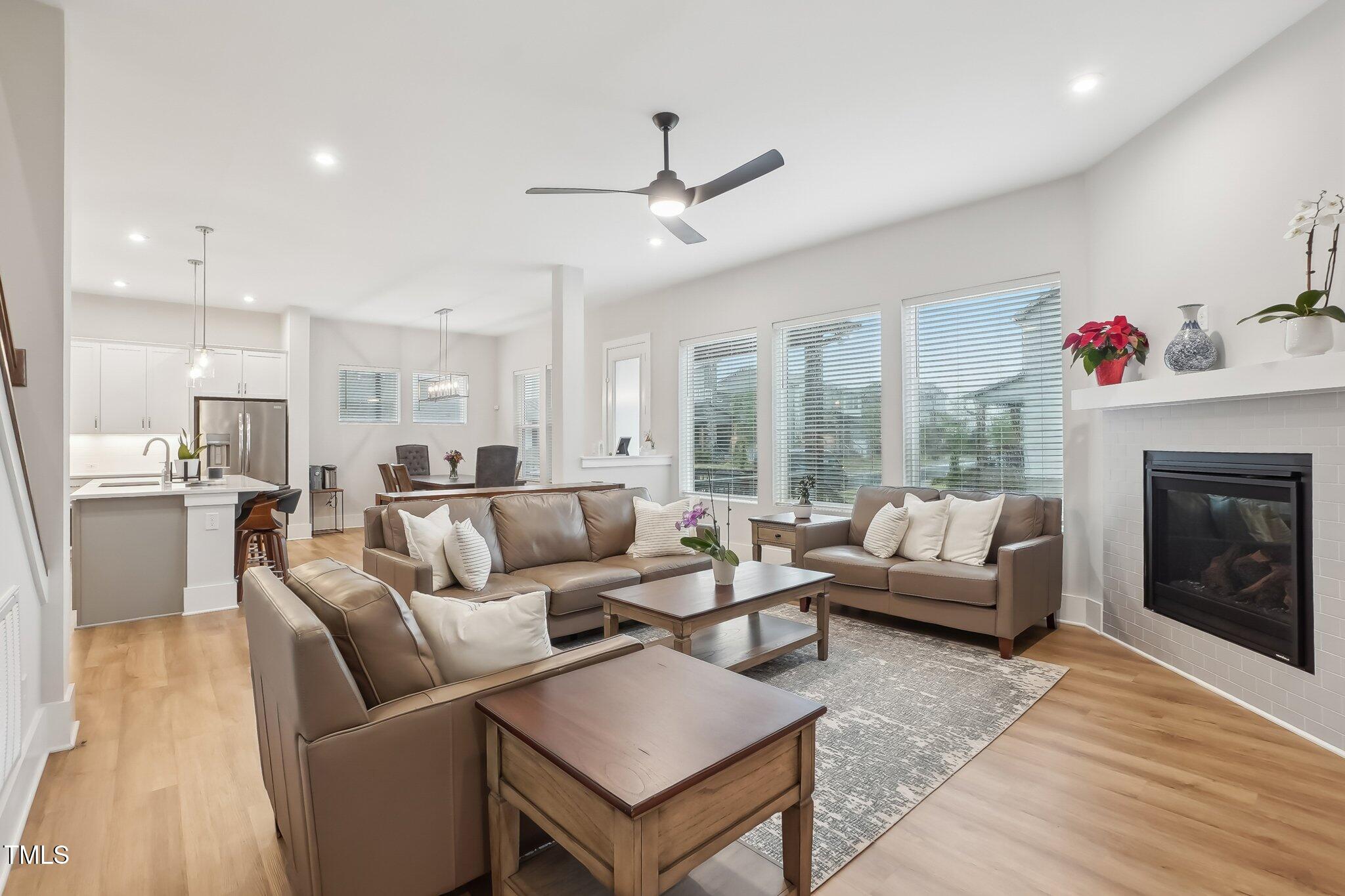 5616 Horsewalk Circle