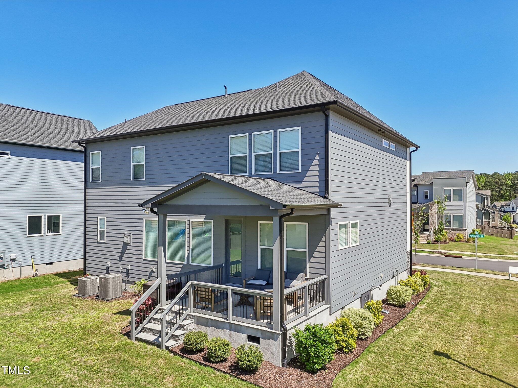 5616 Horsewalk Circle