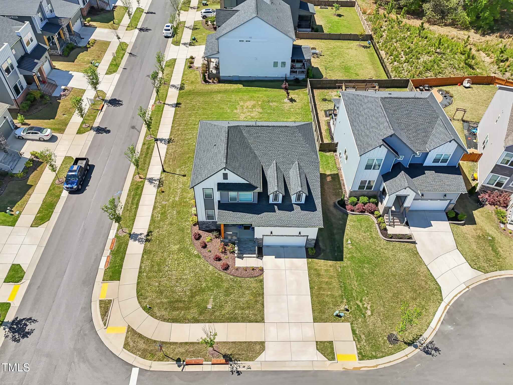5616 Horsewalk Circle