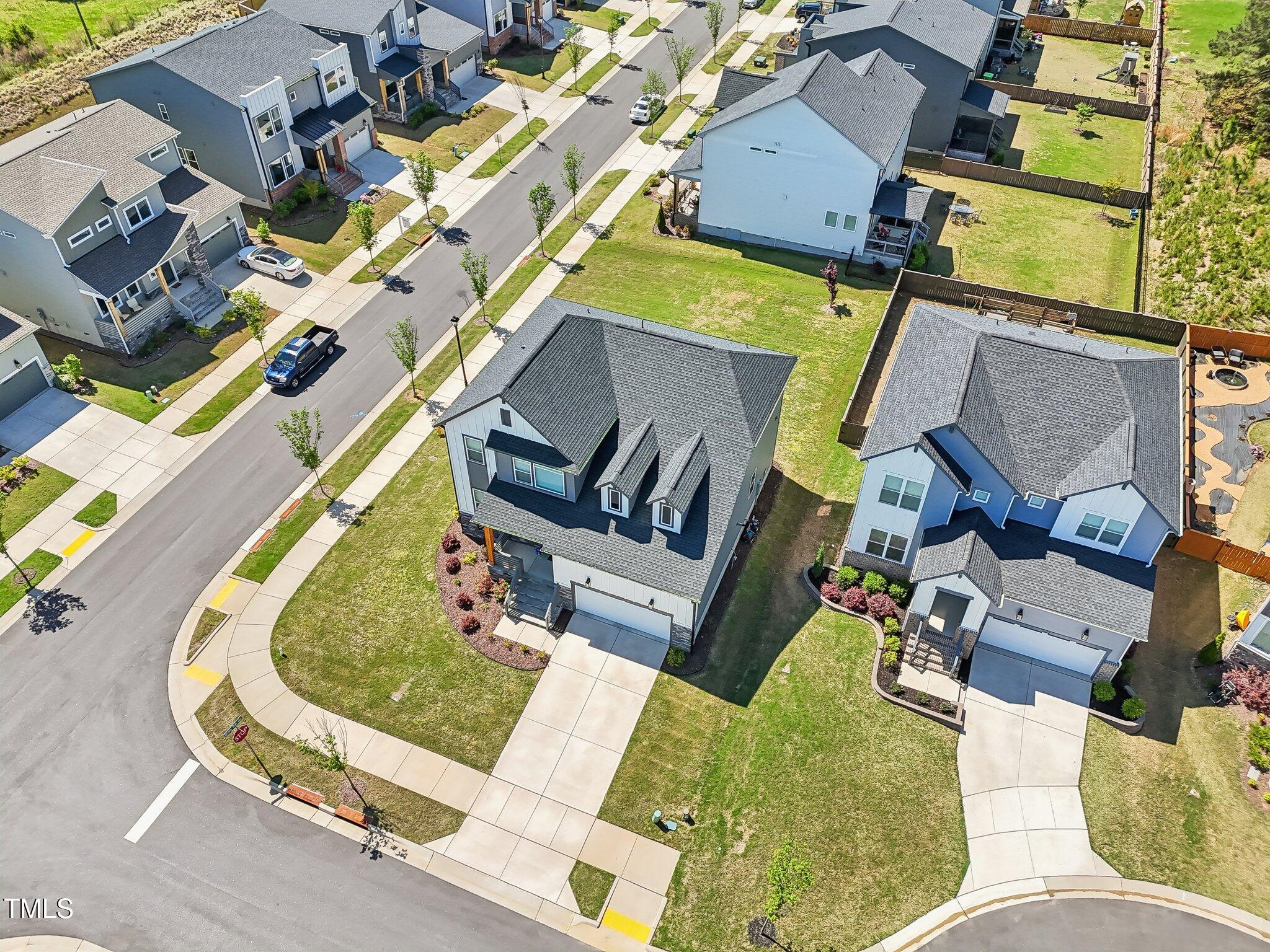 5616 Horsewalk Circle