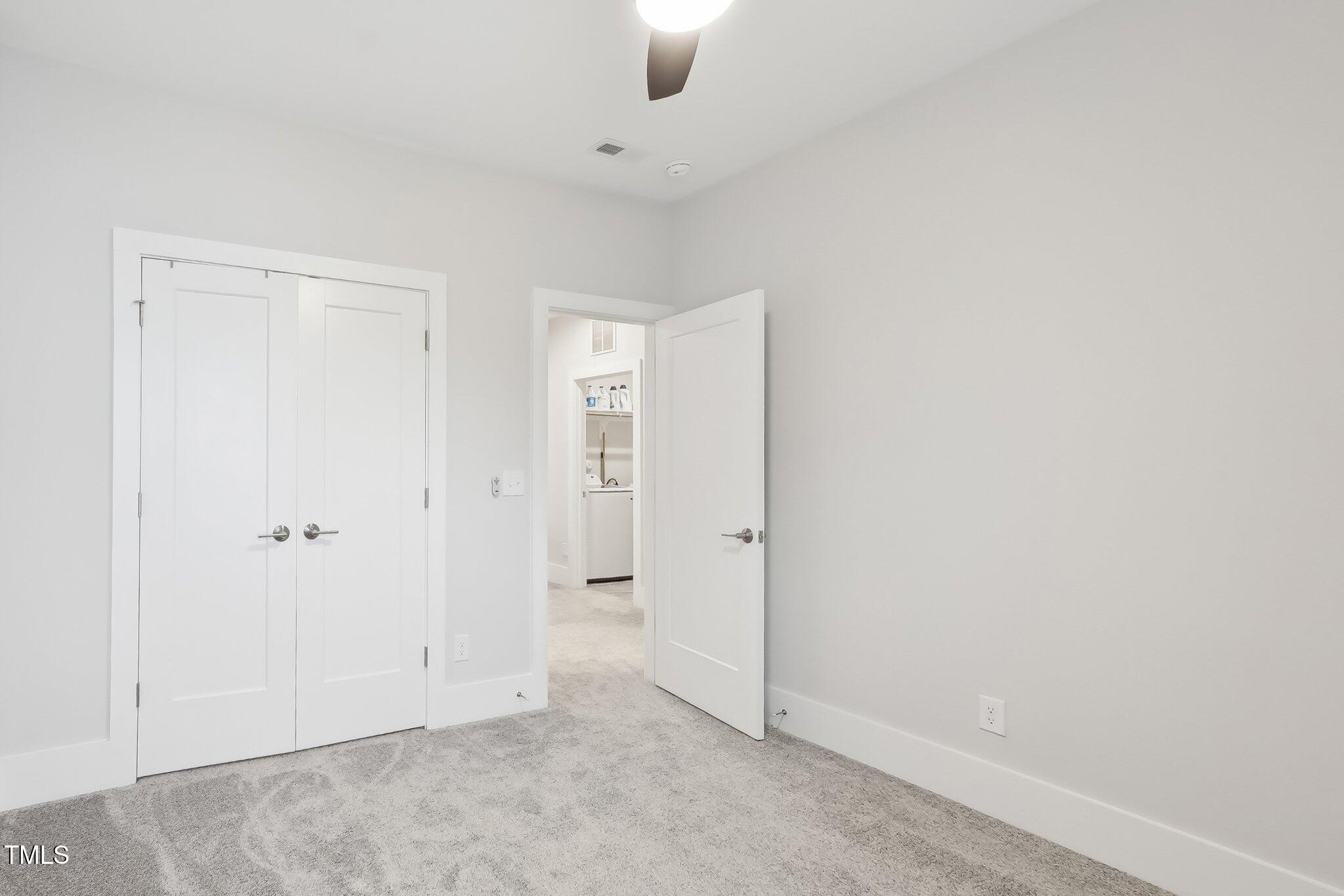 5616 Horsewalk Circle