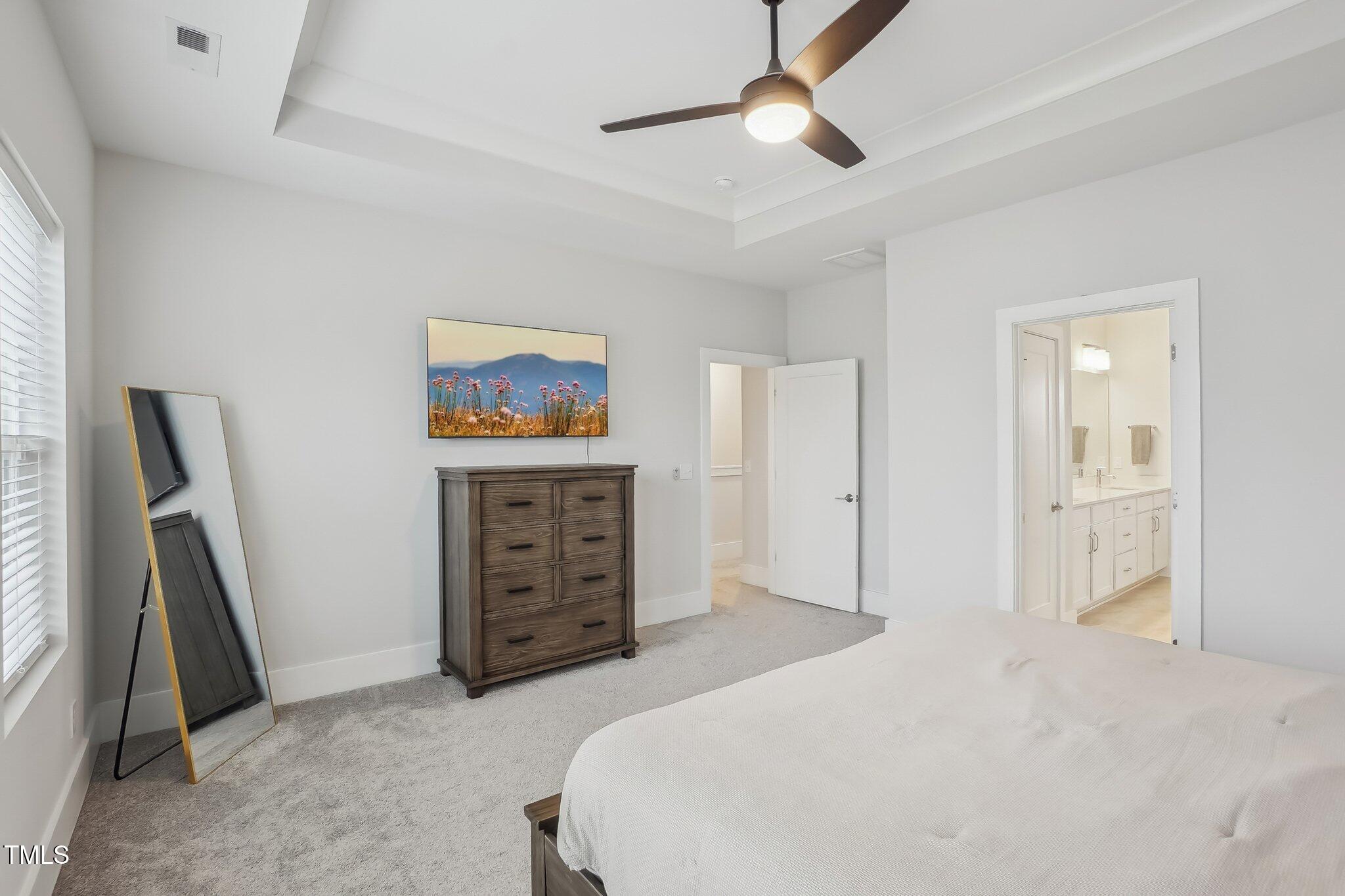 5616 Horsewalk Circle
