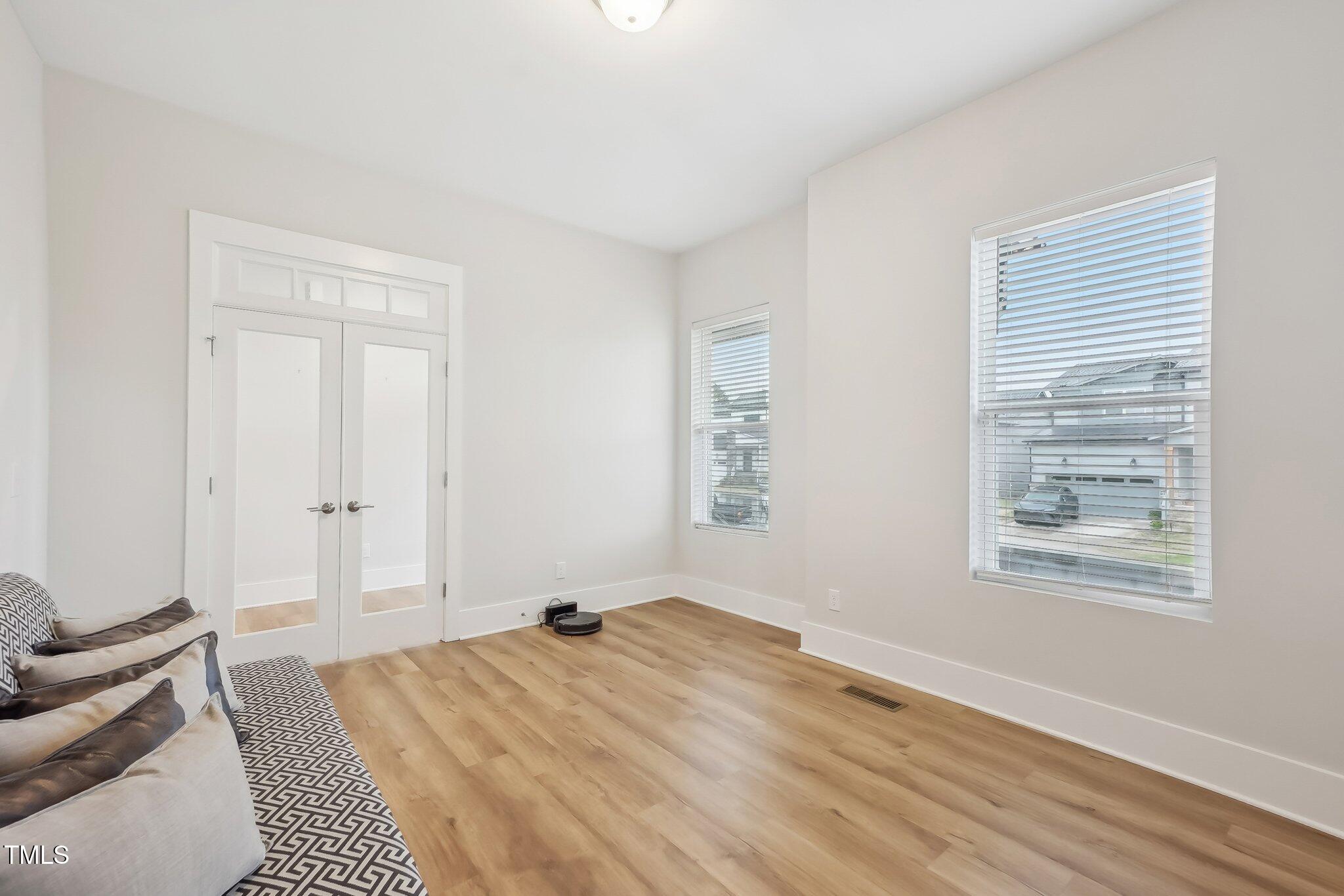 5616 Horsewalk Circle