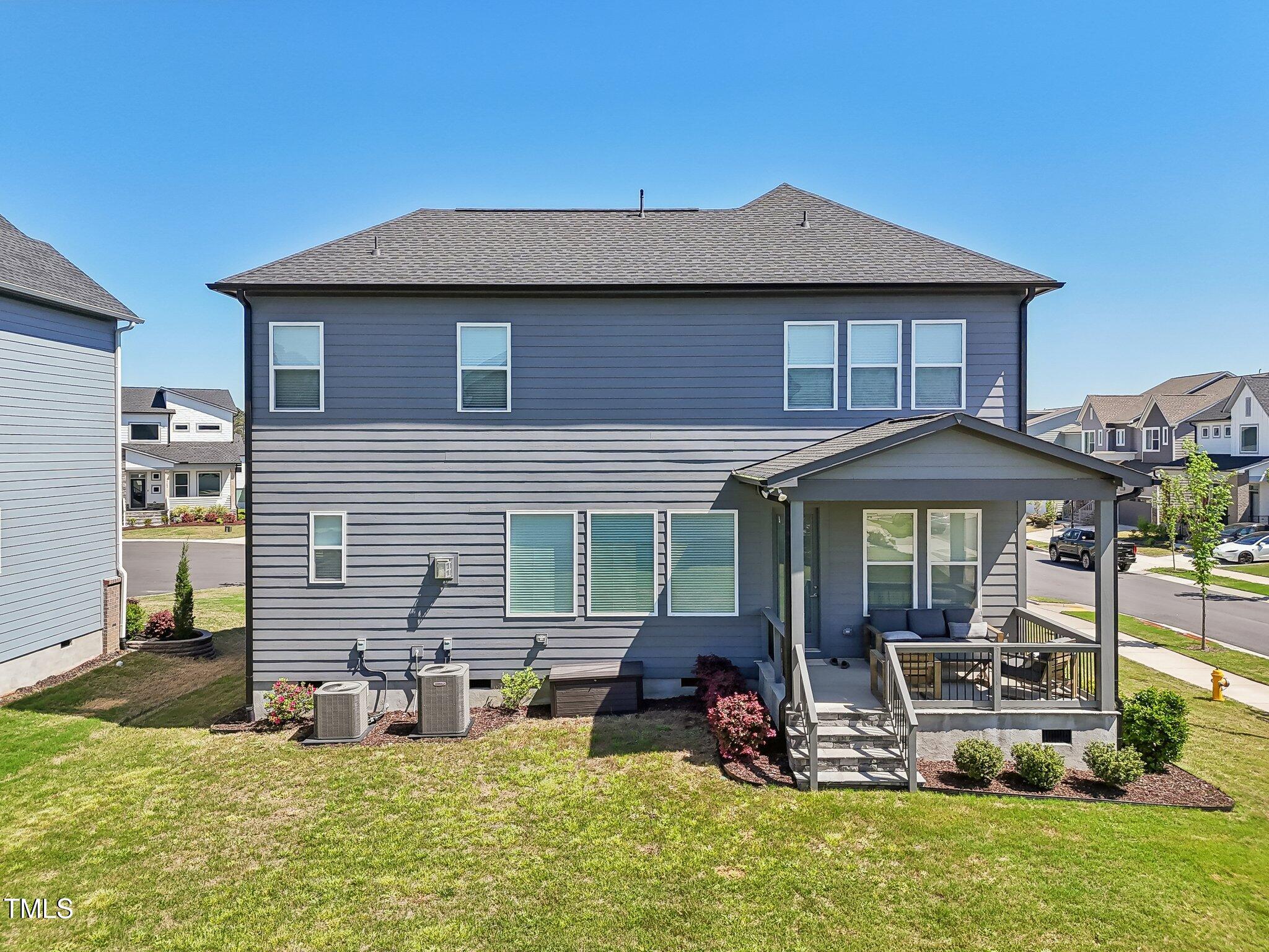 5616 Horsewalk Circle