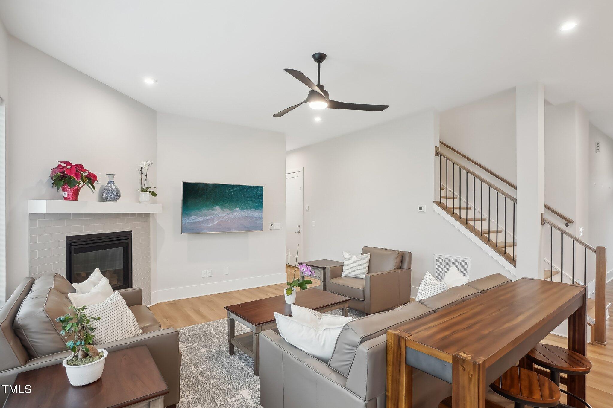 5616 Horsewalk Circle
