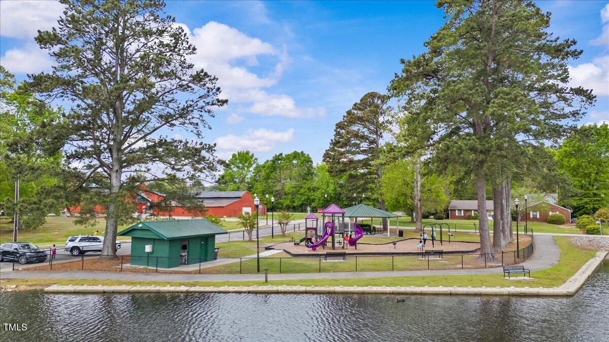 788 Old Station Pointe