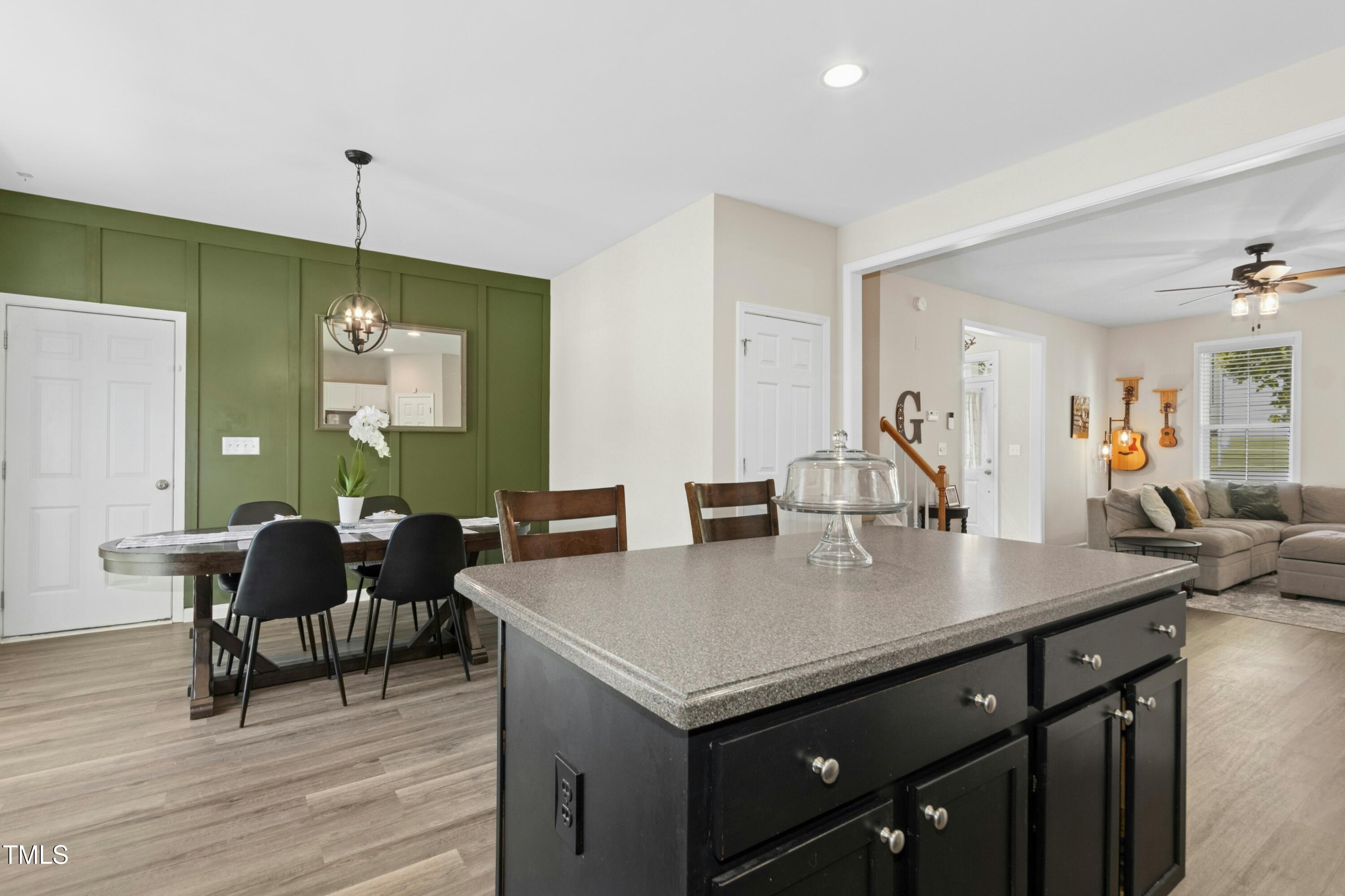 285 Tuscarora Lane