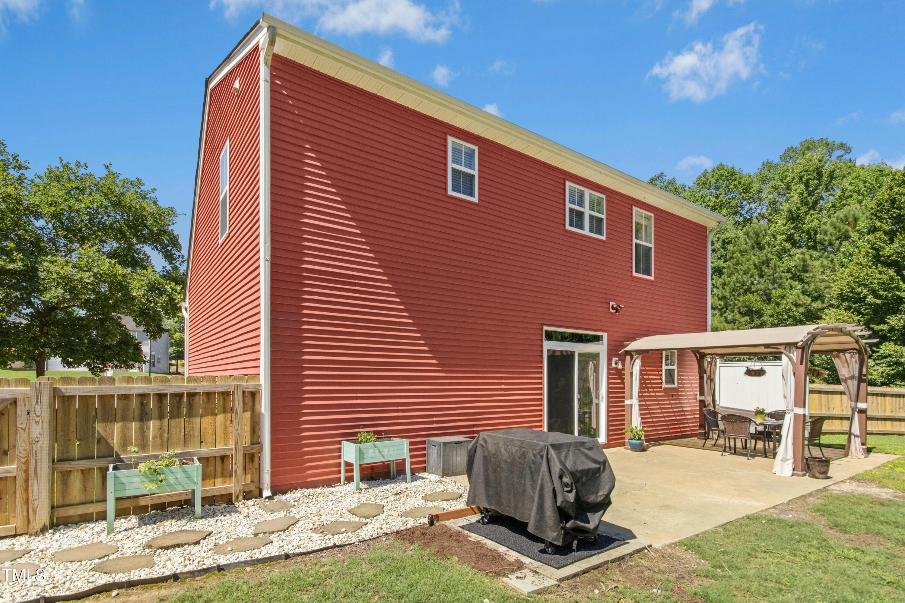 285 Tuscarora Lane