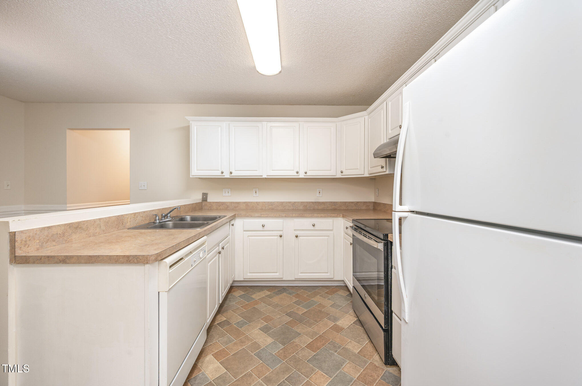 1414 Waterford Green Drive