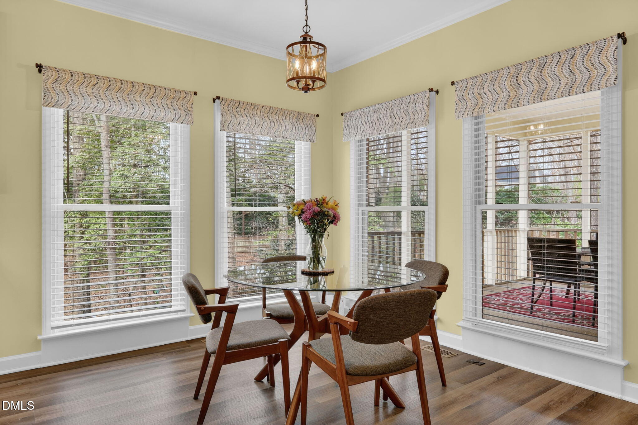 2016 W Sterlington Place