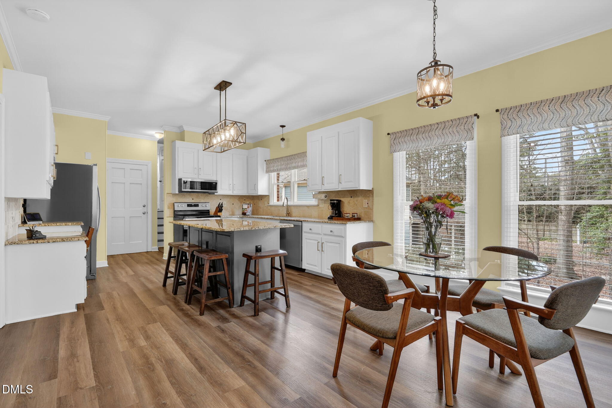 2016 W Sterlington Place