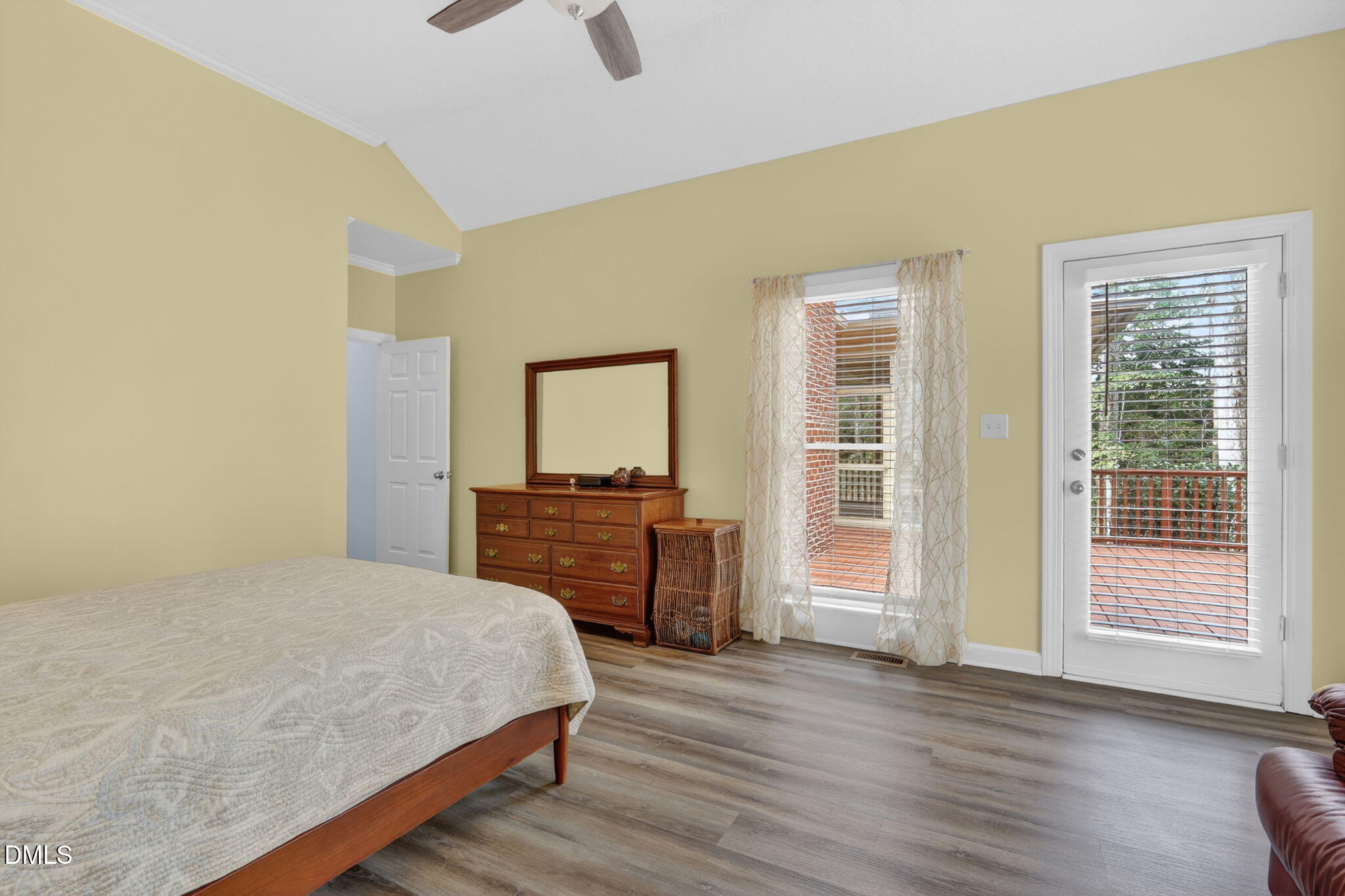 2016 W Sterlington Place