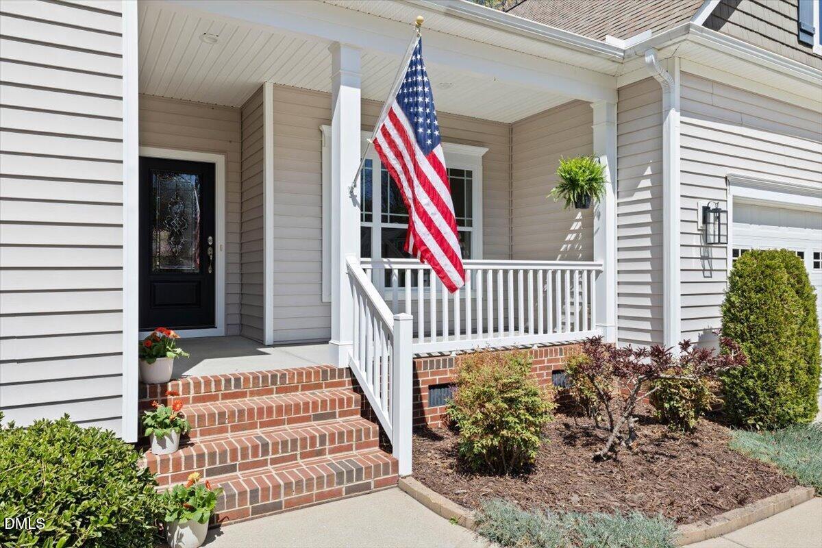 925 Lukestone Drive