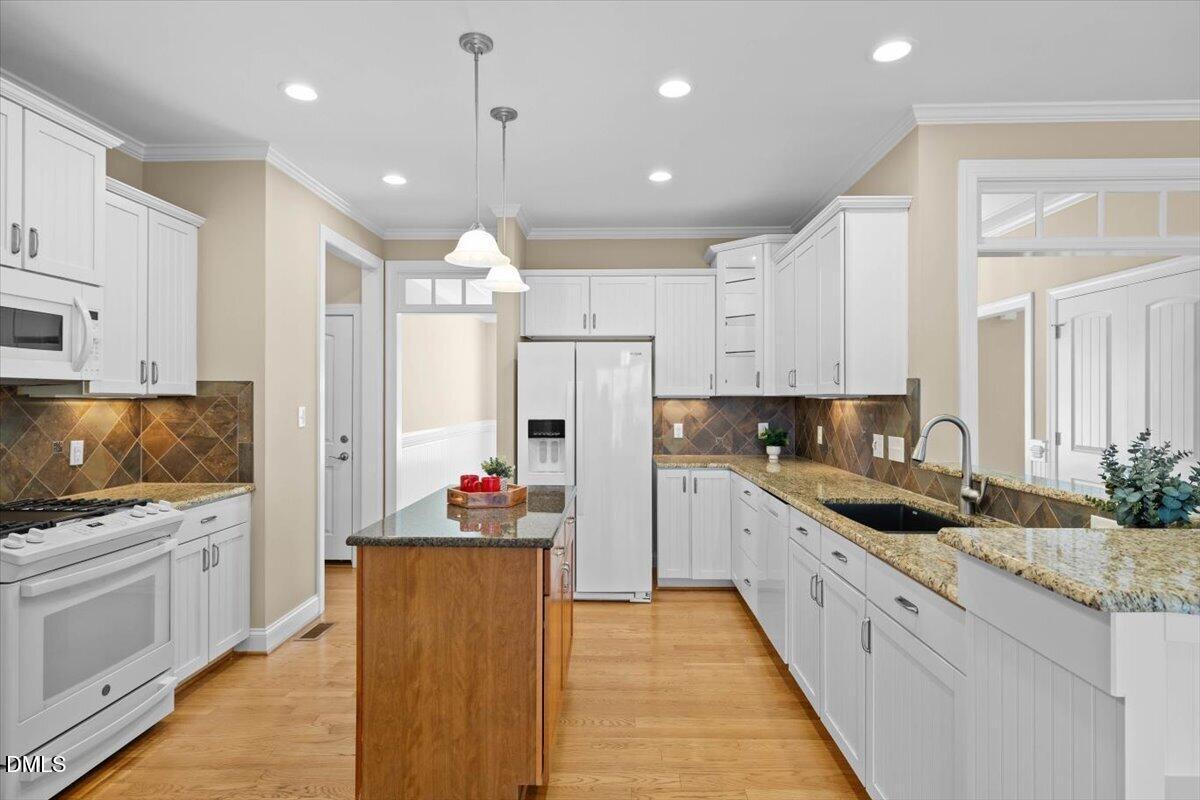 925 Lukestone Drive