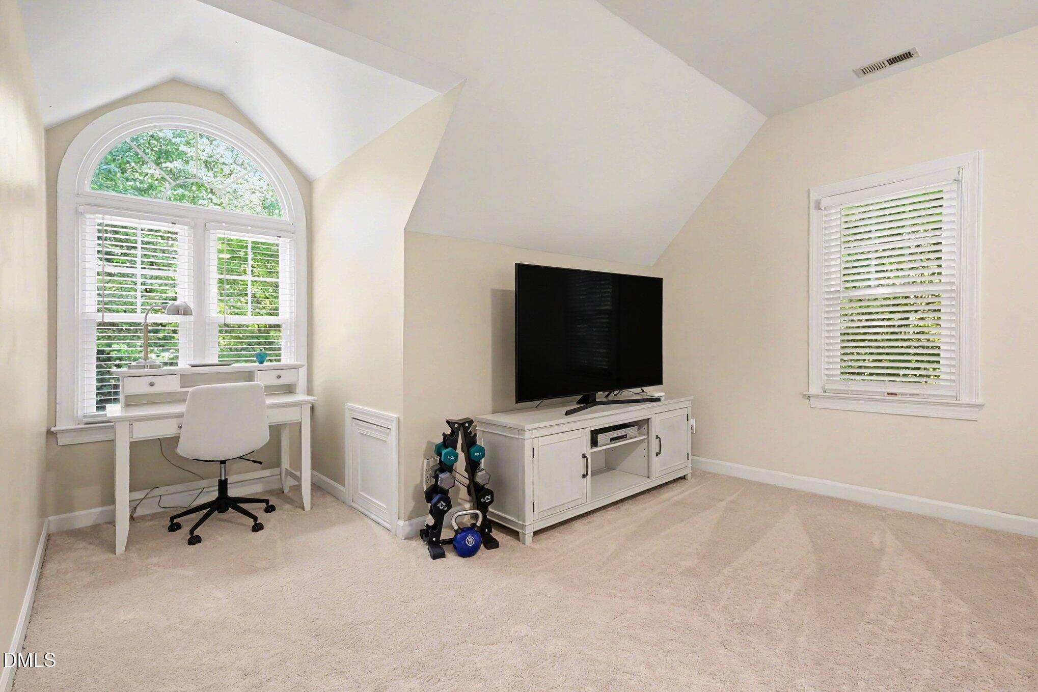 5221 Linksland Drive
