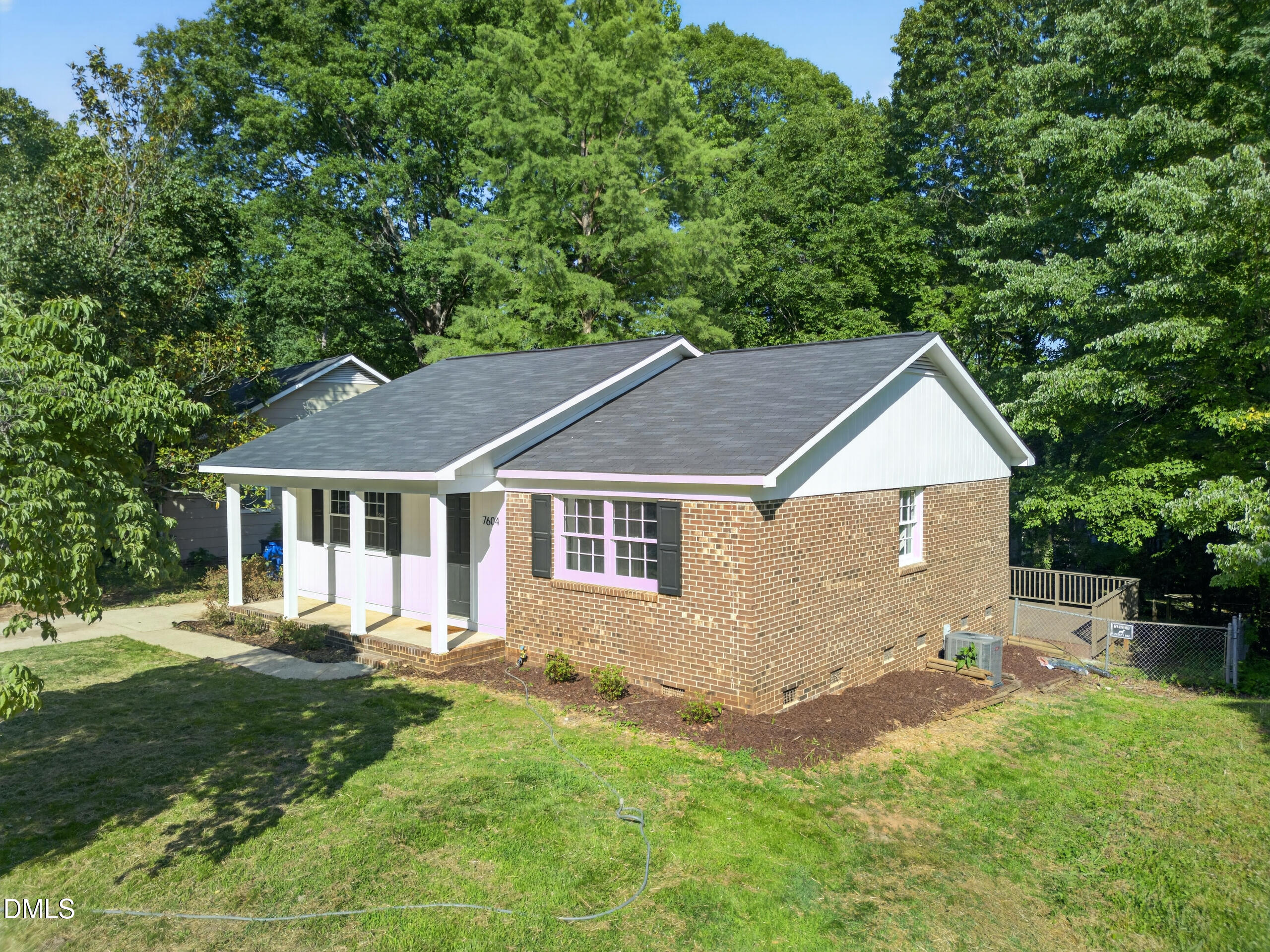 7604 Longstreet Drive
