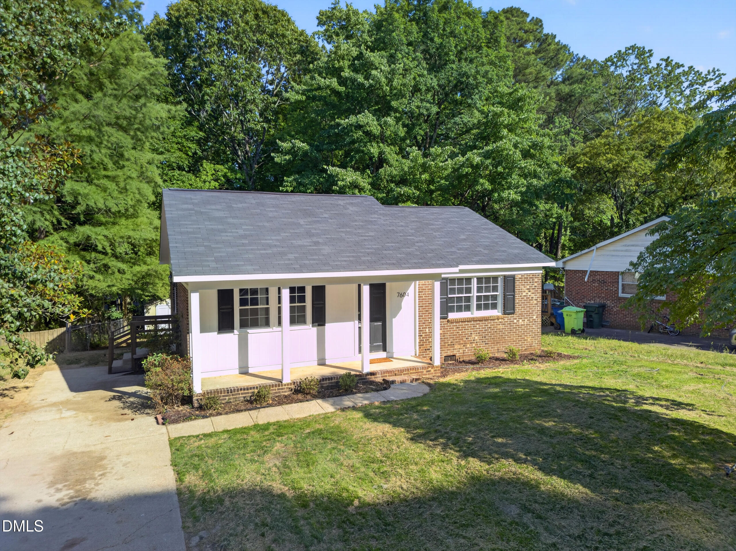 7604 Longstreet Drive