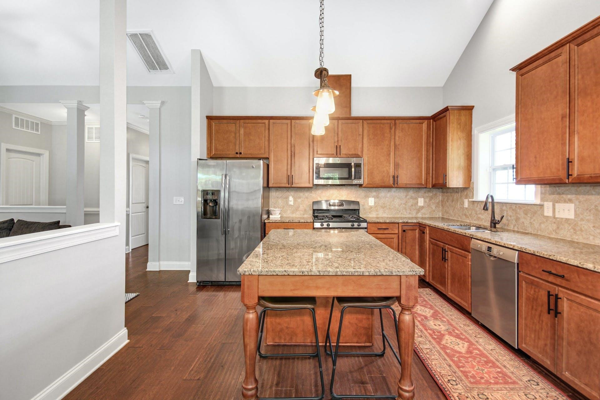 516 Lone Pine Loop