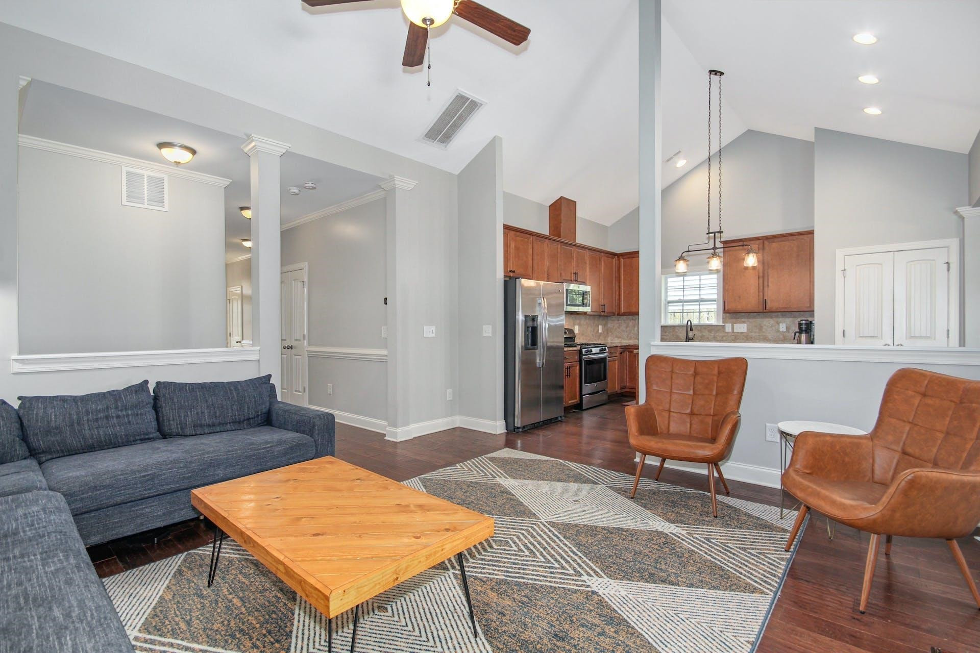 516 Lone Pine Loop