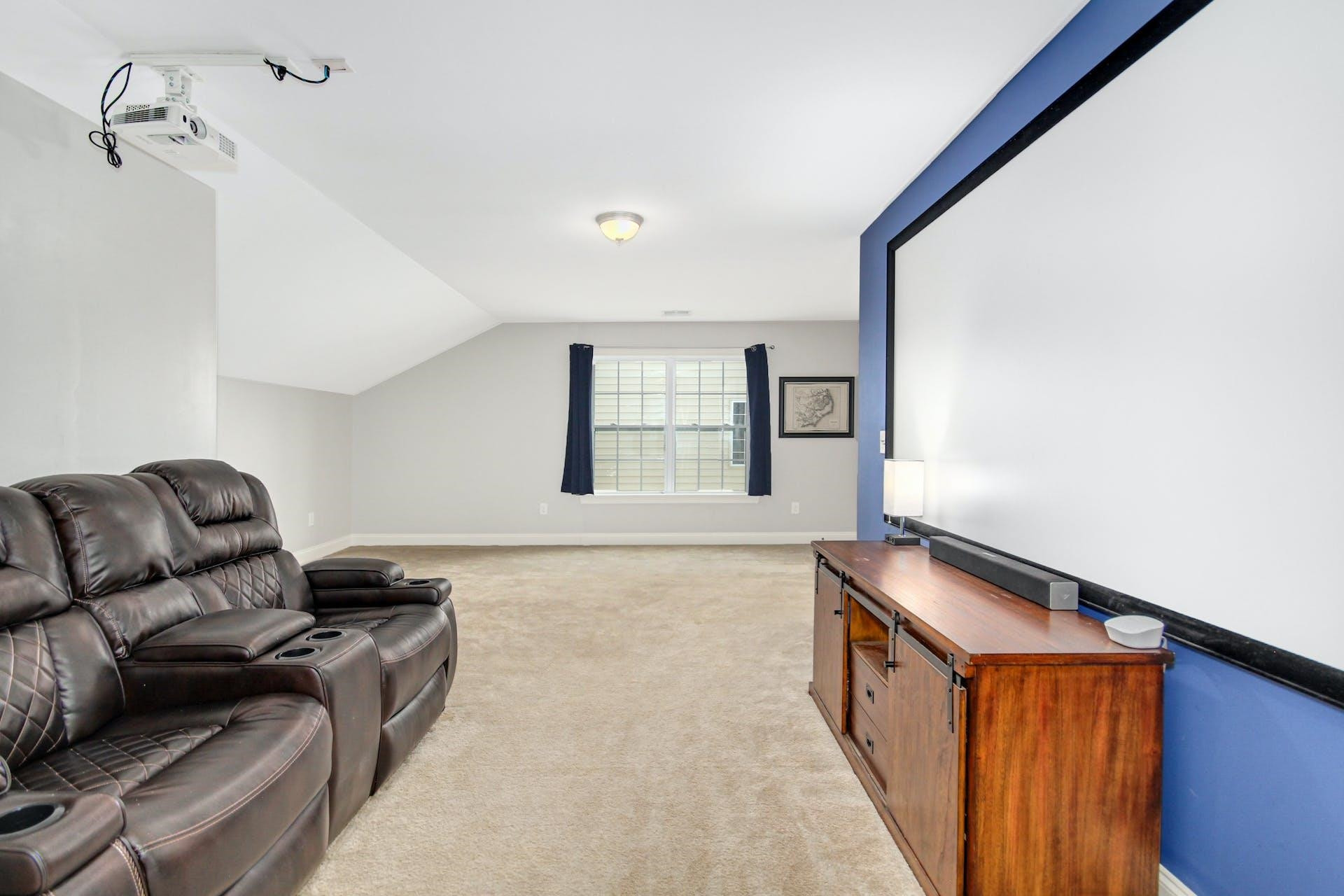 516 Lone Pine Loop