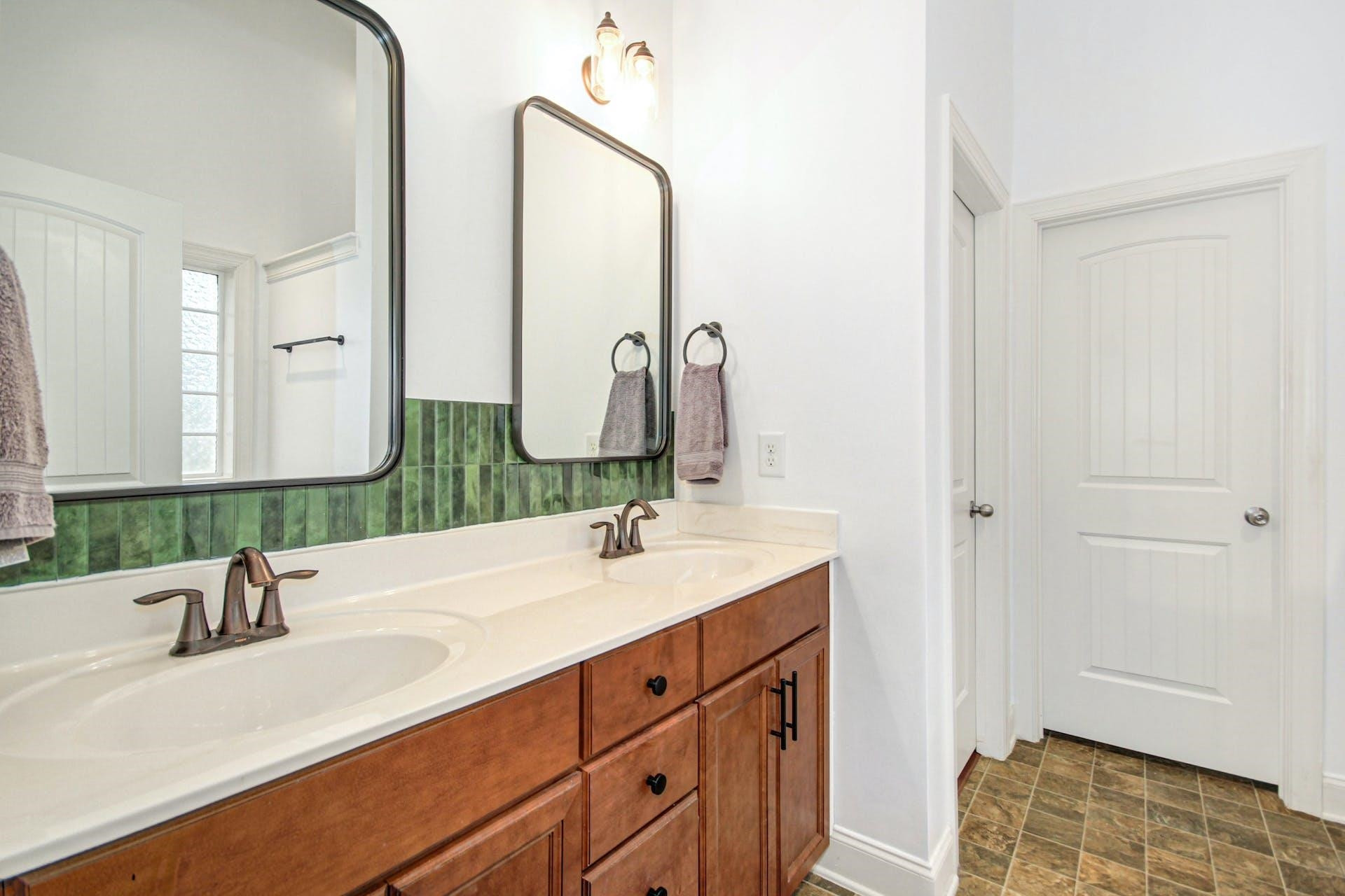 516 Lone Pine Loop