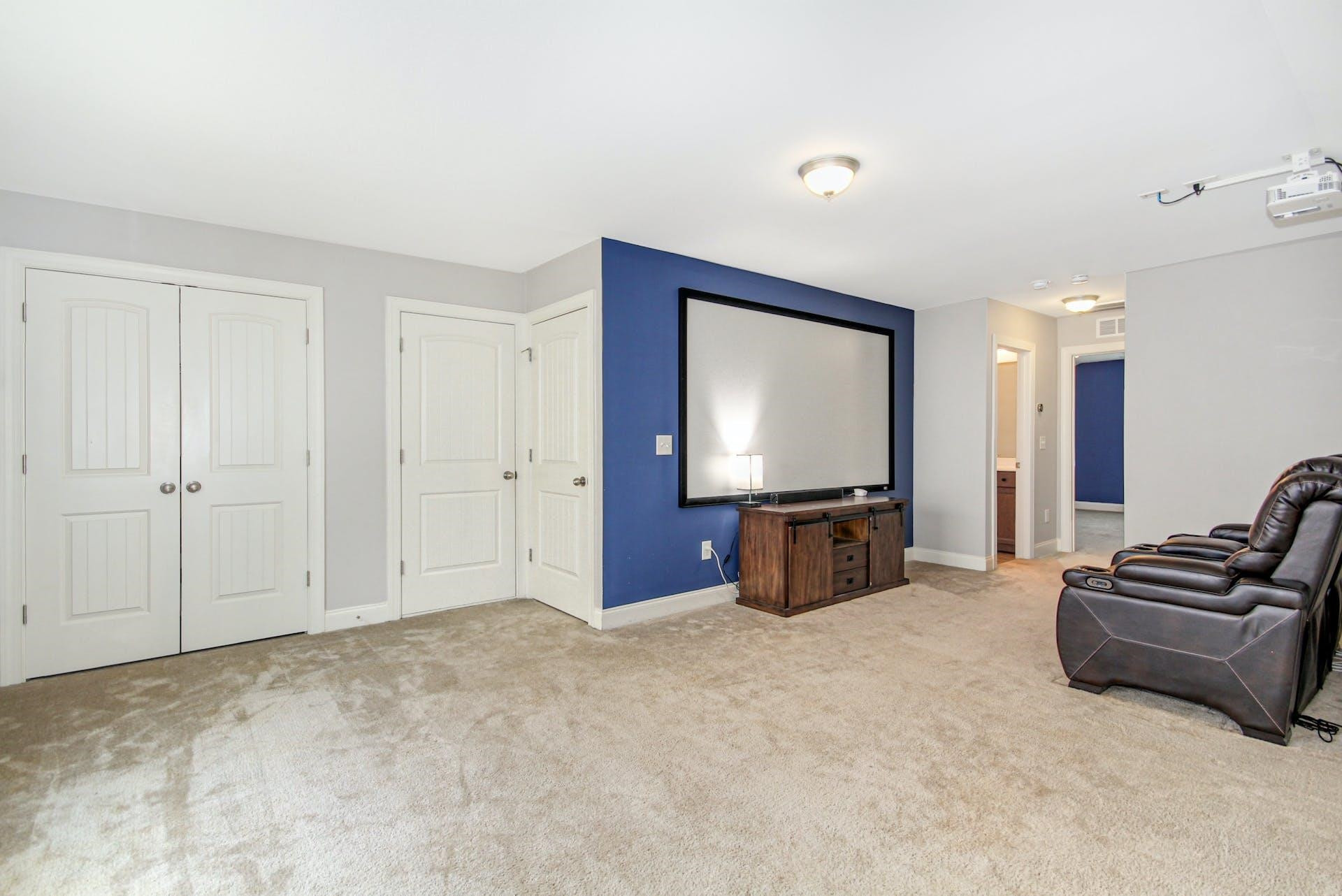 516 Lone Pine Loop