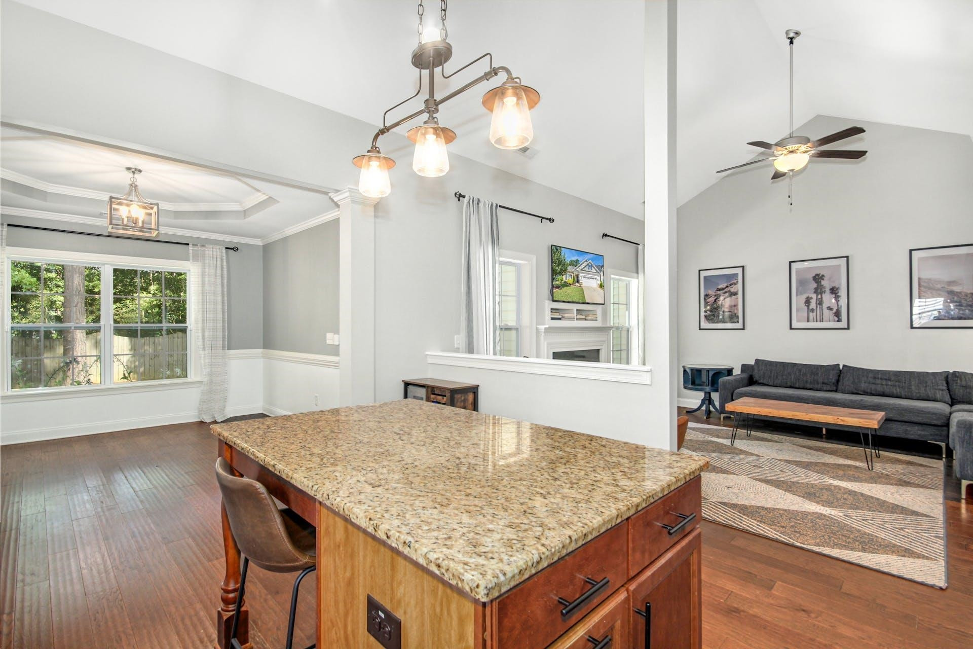 516 Lone Pine Loop