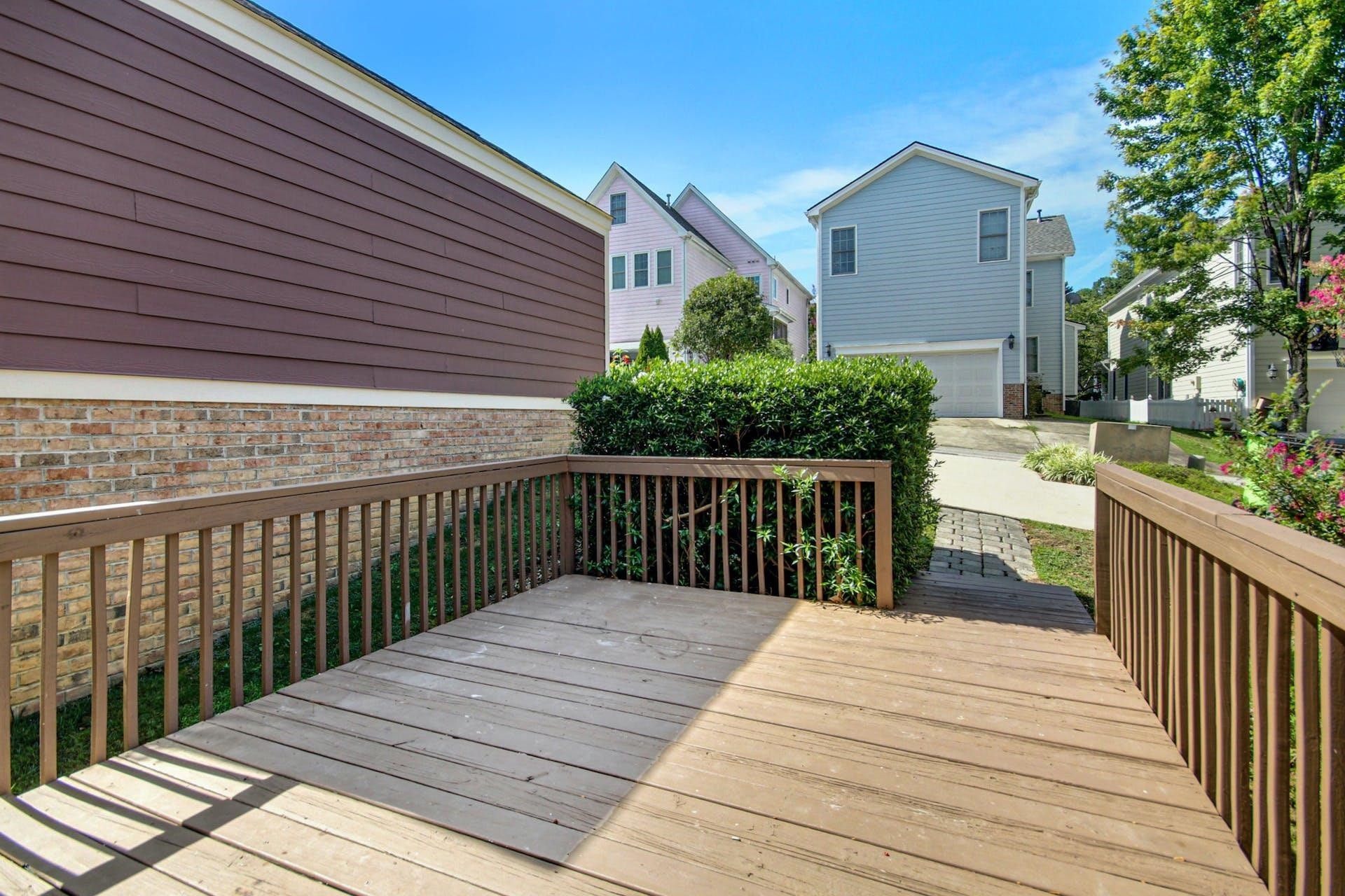 412 Heritage Village Lane