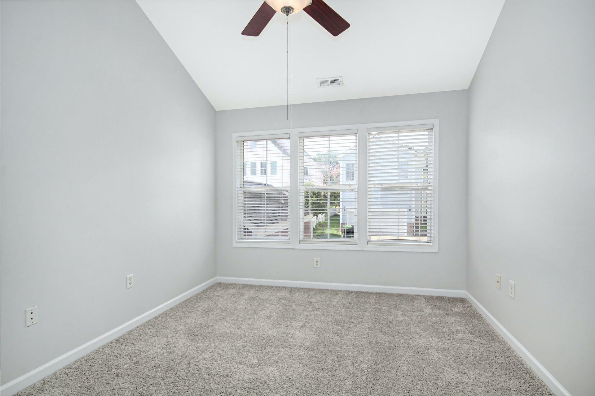 412 Heritage Village Lane