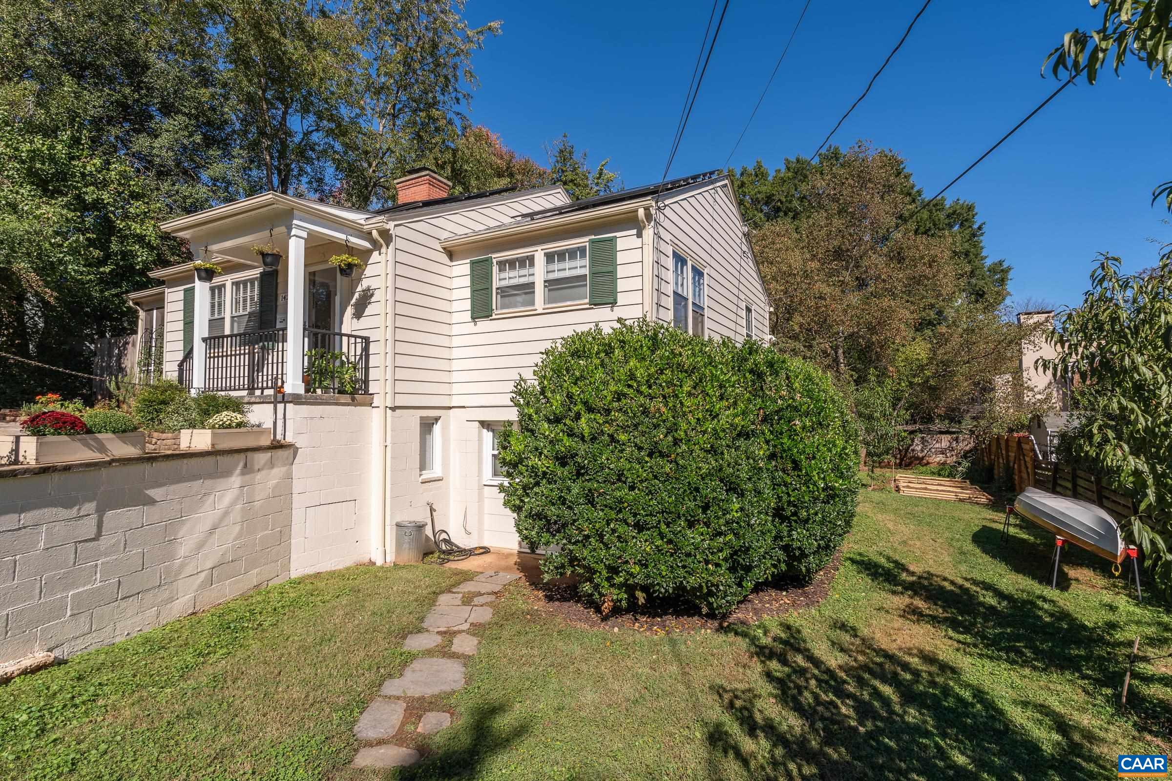 1425 RUGBY AVE