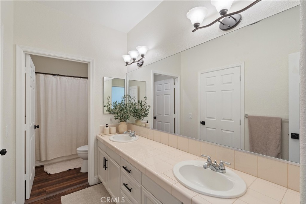 5616 Etiwanda Avenue 6