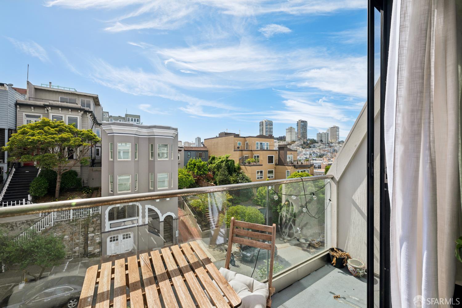454 Lombard Street # 9