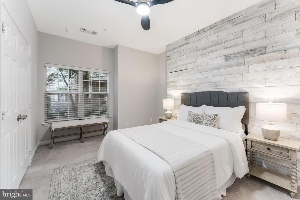 1720 LAKE SHORE CREST DRIVE Unit: 16