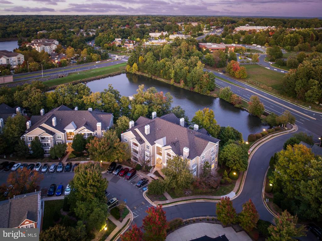 1720 LAKE SHORE CREST DRIVE Unit: 16