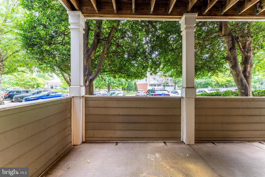 1720 LAKE SHORE CREST DRIVE Unit: 16