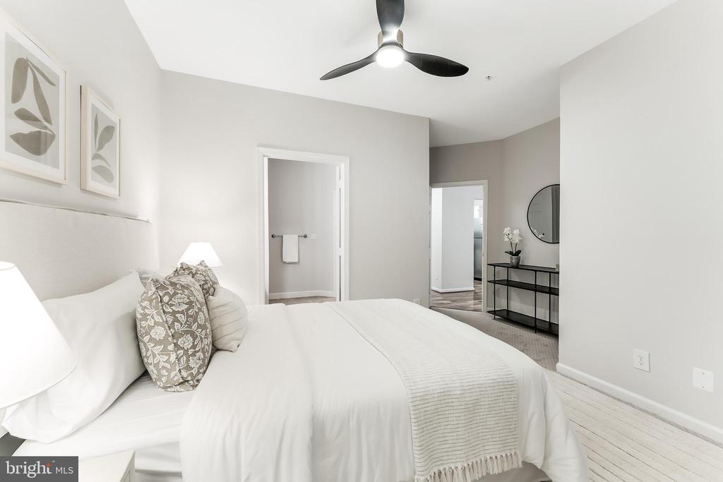 1720 LAKE SHORE CREST DRIVE Unit: 16
