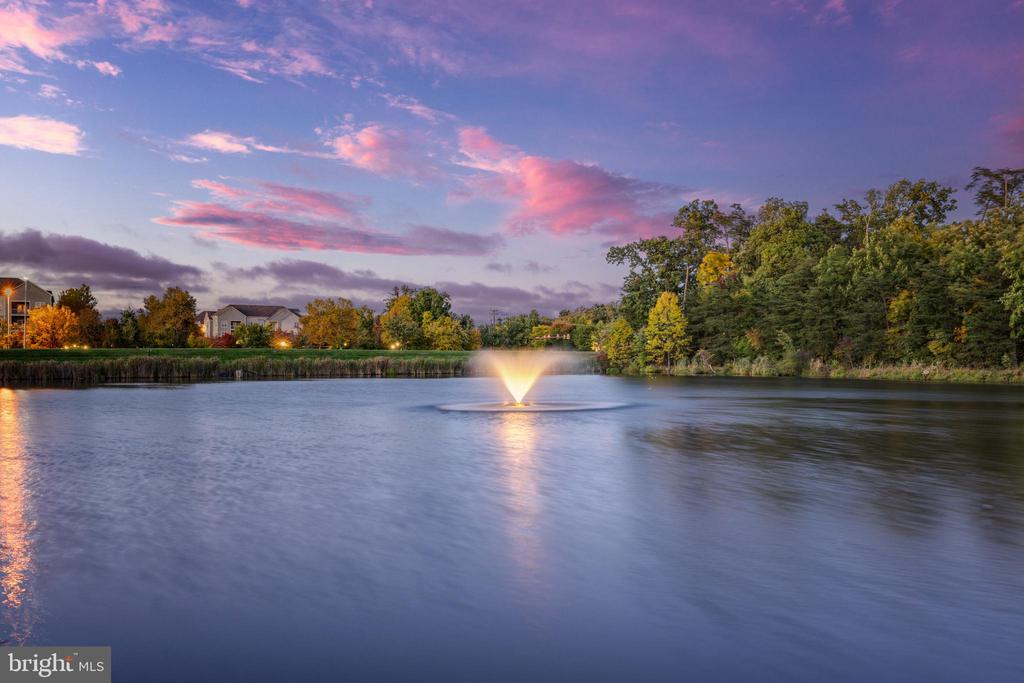 1720 LAKE SHORE CREST DRIVE Unit: 16