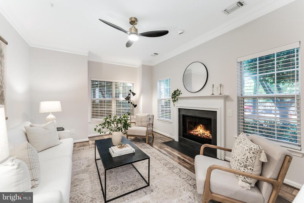 1720 LAKE SHORE CREST DRIVE Unit: 16