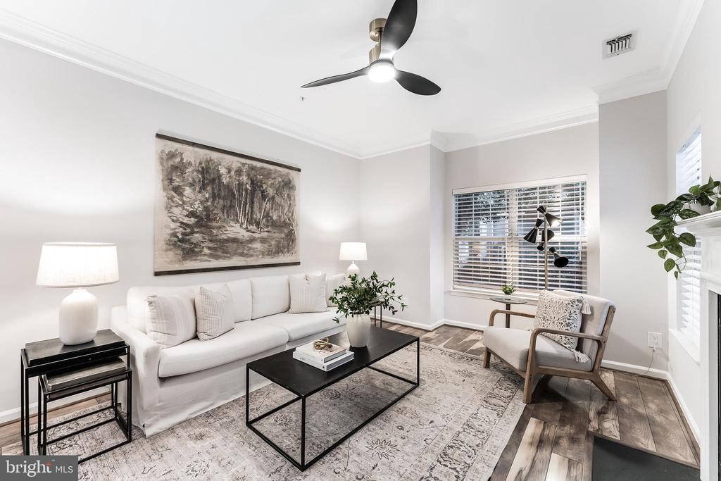 1720 LAKE SHORE CREST DRIVE Unit: 16