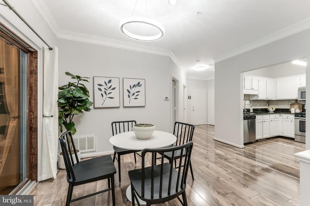 1720 LAKE SHORE CREST DRIVE Unit: 16