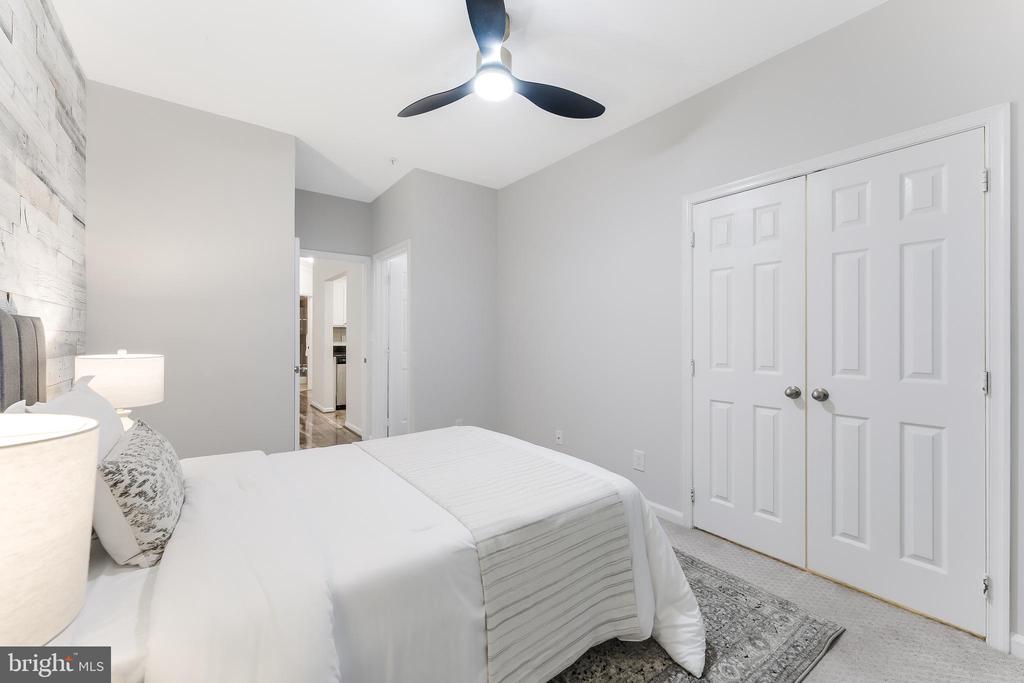 1720 LAKE SHORE CREST DRIVE Unit: 16