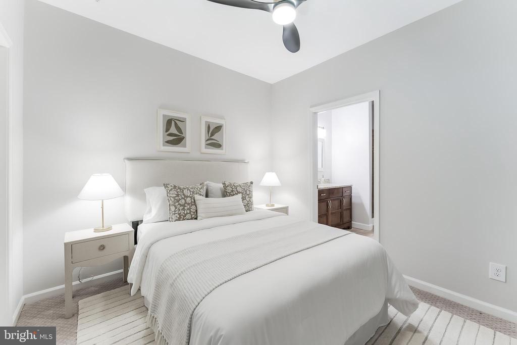 1720 LAKE SHORE CREST DRIVE Unit: 16
