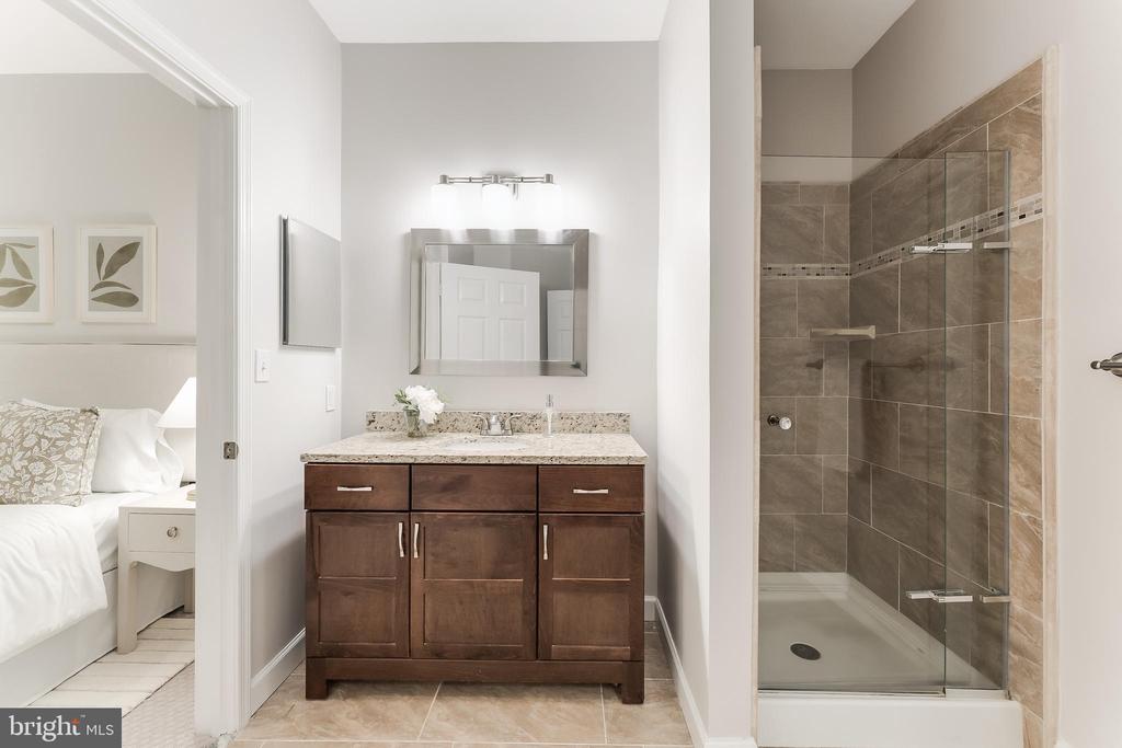 1720 LAKE SHORE CREST DRIVE Unit: 16