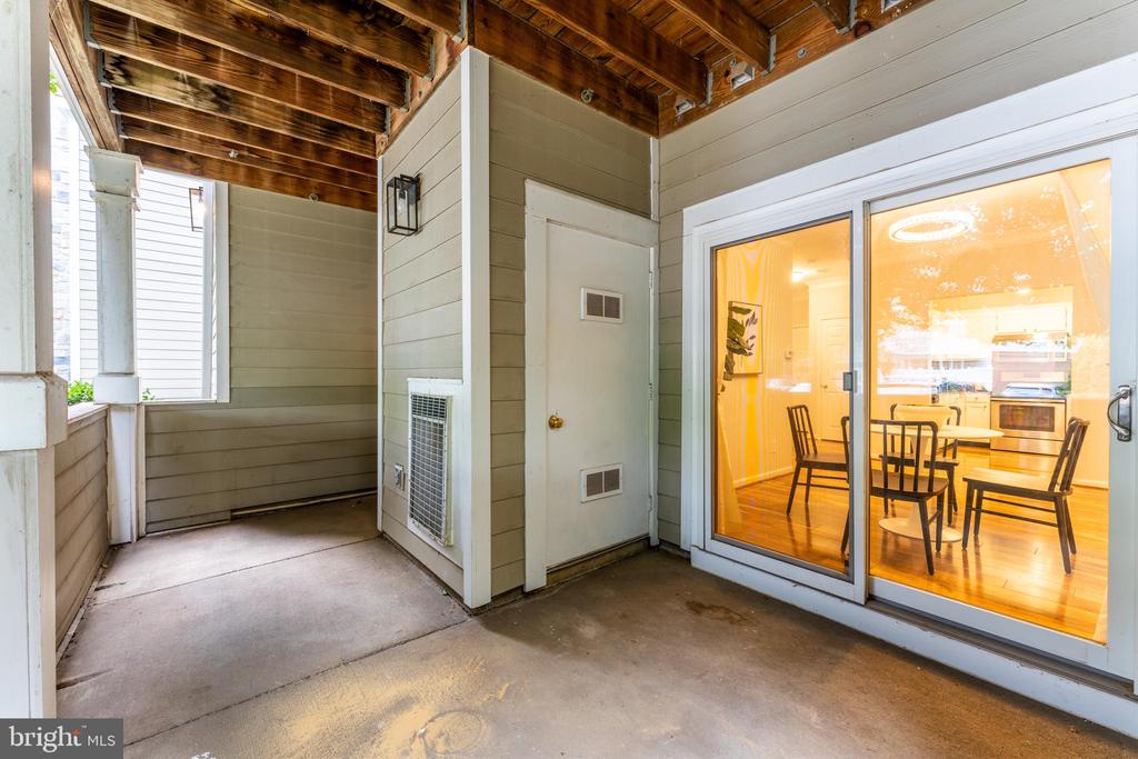 1720 LAKE SHORE CREST DRIVE Unit: 16