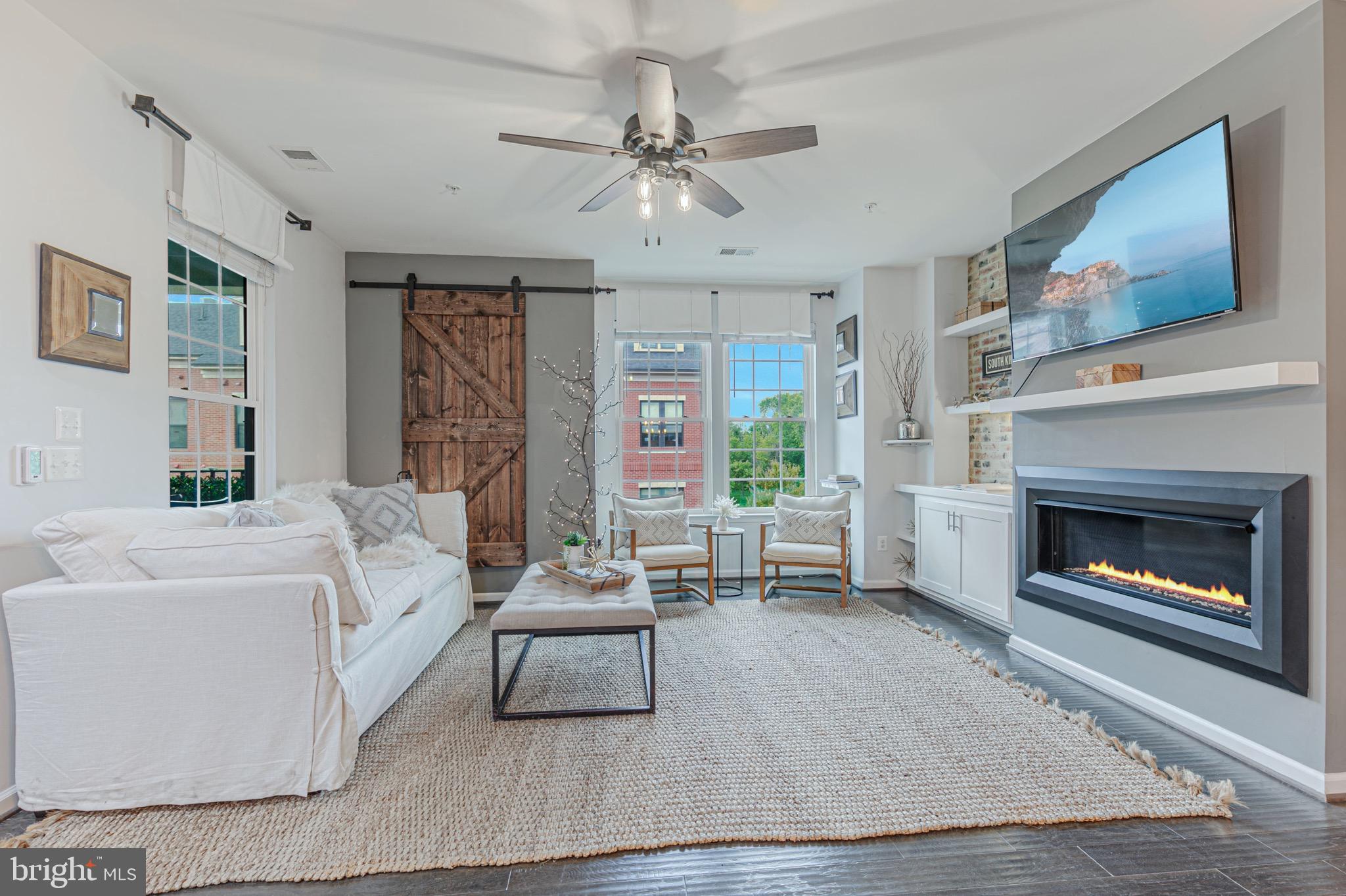 455 Kornblau TERRACE SE