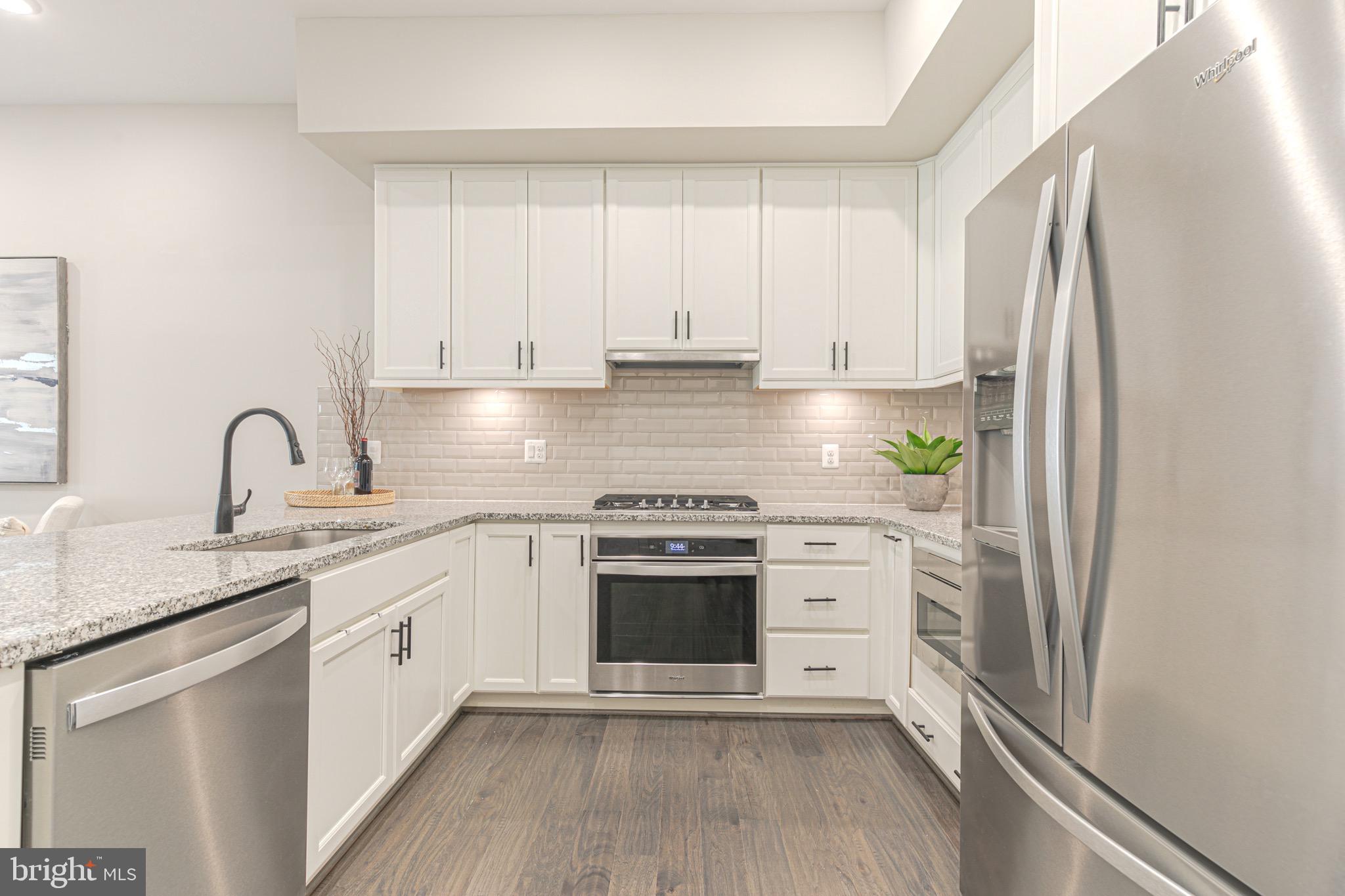 3 Stationmaster STREET SE Unit: 104