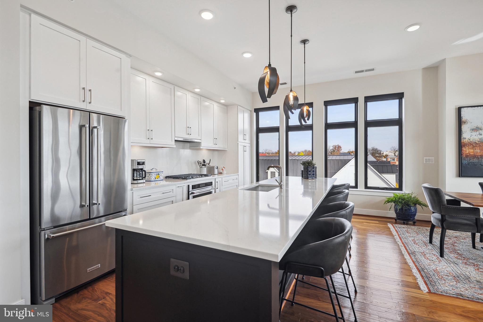 4 Stationmaster STREET SE Unit: 404